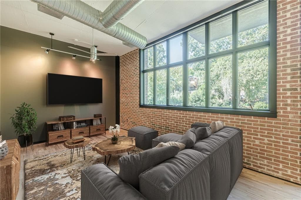 640 Glen Iris Drive 409, Atlanta, GA 30308 — most recent listing photo