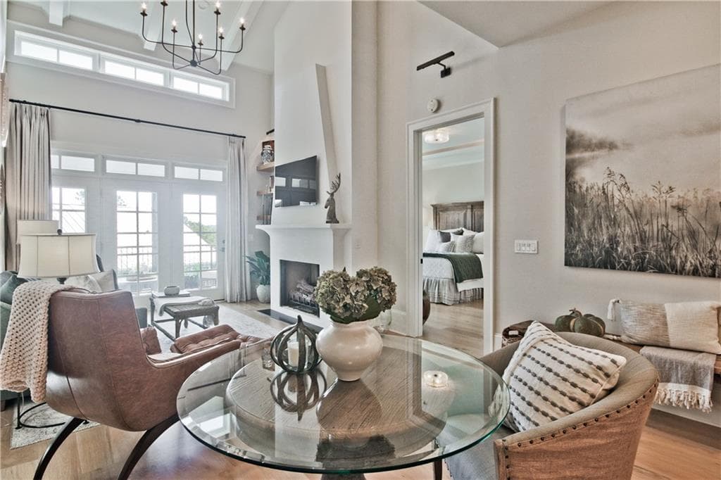 220 Creek View Lane, Roswell, GA 30075 — most recent listing photo