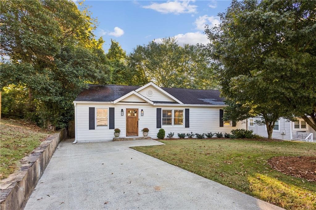 1905 Woodland Hills Avenue, Atlanta, GA 30318 — most recent listing photo