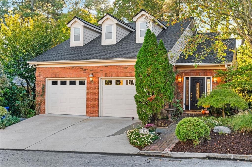 2 bedroom, 3 bathroom, 2,468 sq ft single family residence sold at 1509 Sheridan Walk, Atlanta, GA 30324
