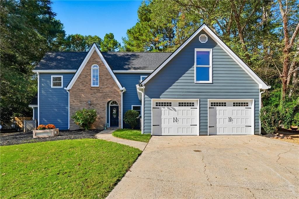 3 bedroom, 3 bathroom, 2,460 sq ft single family residence sold at 4314 Keheley Lake Court, Marietta, GA 30066