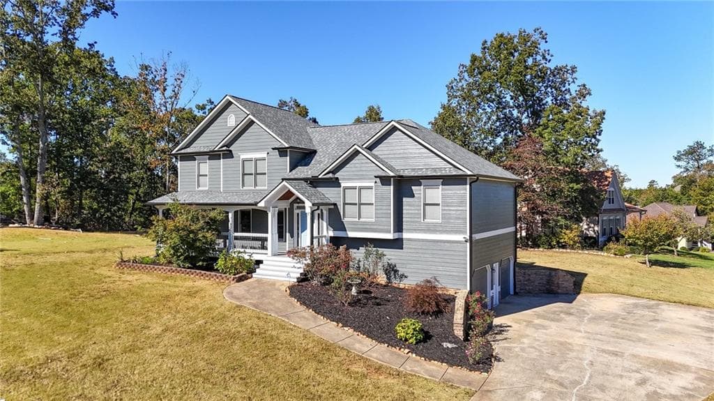 4 bedroom, 3 bathroom, 2,408 sq ft single family residence sold at 130 Silver Creek Drive, Canton, GA 30114