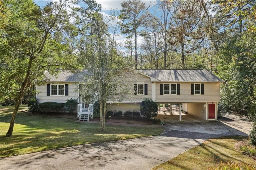 5 bedroom, 4 bathroom, 3,716 sq ft single family residence sold at 338 Westover Drive, Woodstock, GA 30188