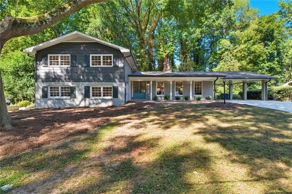 4 bedroom, 3 bathroom, 2,775 sq ft single family residence sold at 2806 Evans Dale Circle, Atlanta, GA 30340