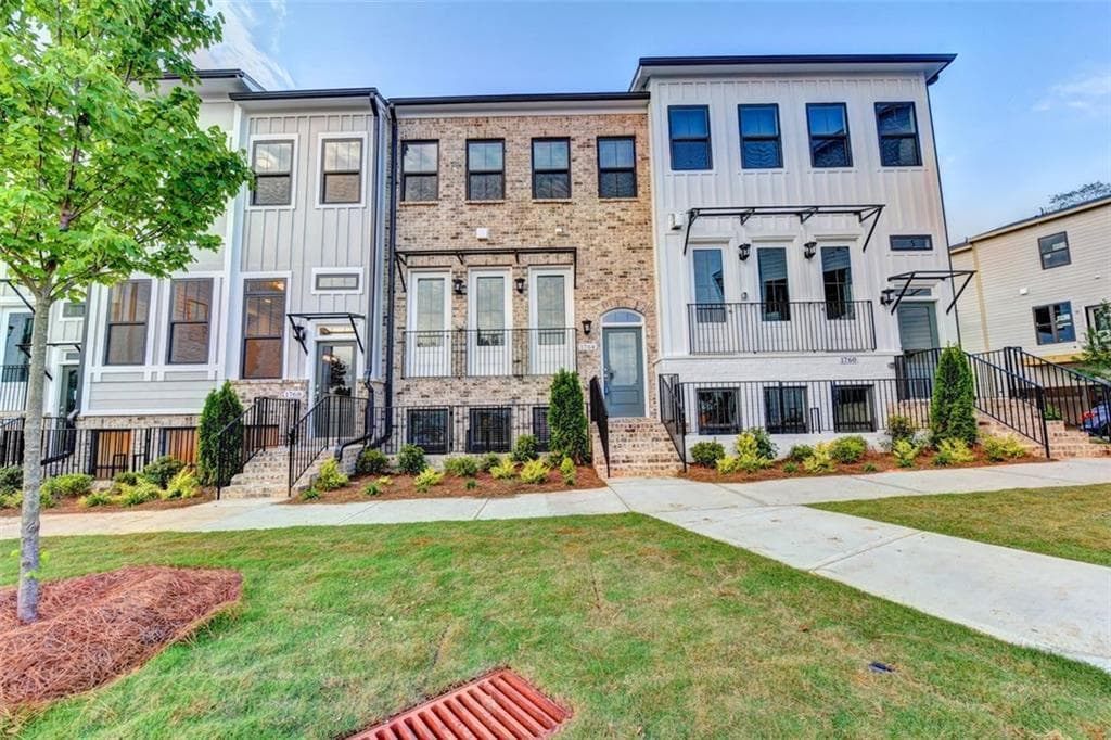 3 bedroom, 4 bathroom, 1,600 sq ft townhouse sold at 1764 Morningtide Lane, Atlanta, GA 30324