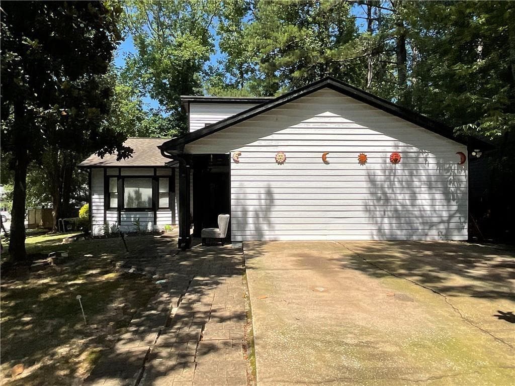 4 bedroom, 3 bathroom, 1,897 sq ft single family residence sold at 1771 Kristi Drive, Lawrenceville, GA 30043