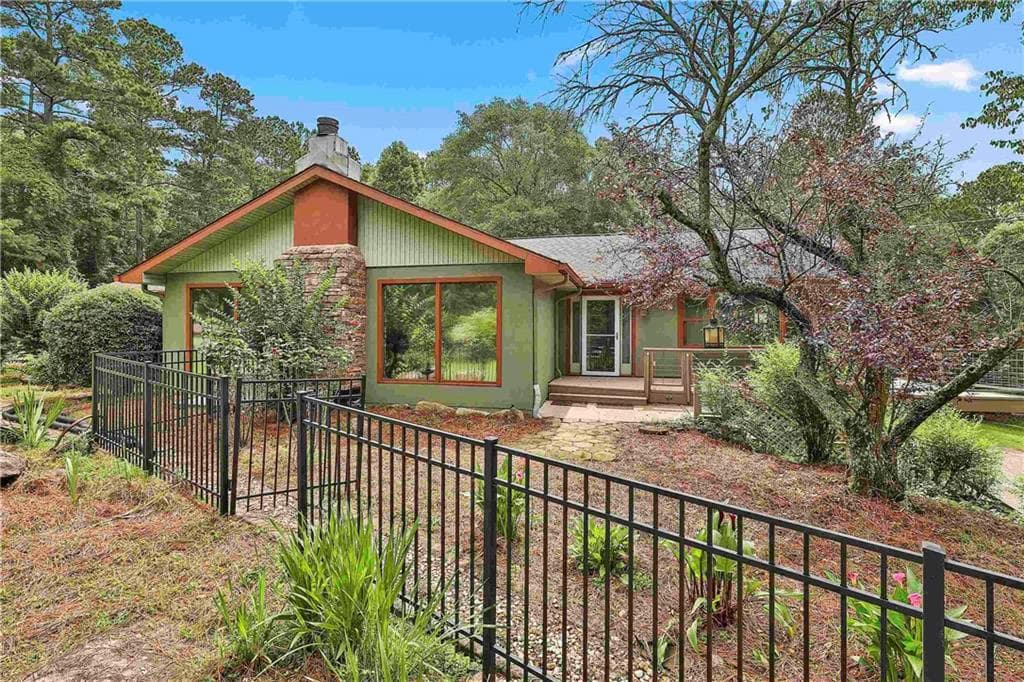 6220 Petersburg Road, Fairburn, GA 30213 — most recent listing photo