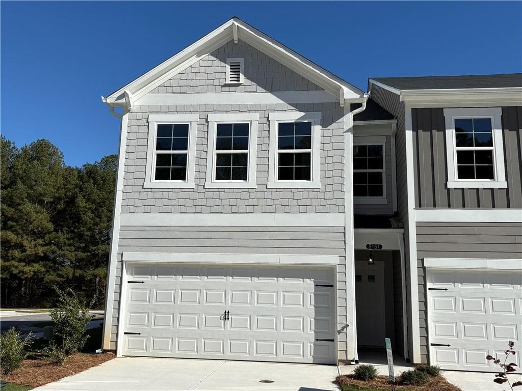 3 bedroom, 3 bathroom, 1,748 sq ft townhouse sold at 5151 Longview Run, Decatur, GA 30035