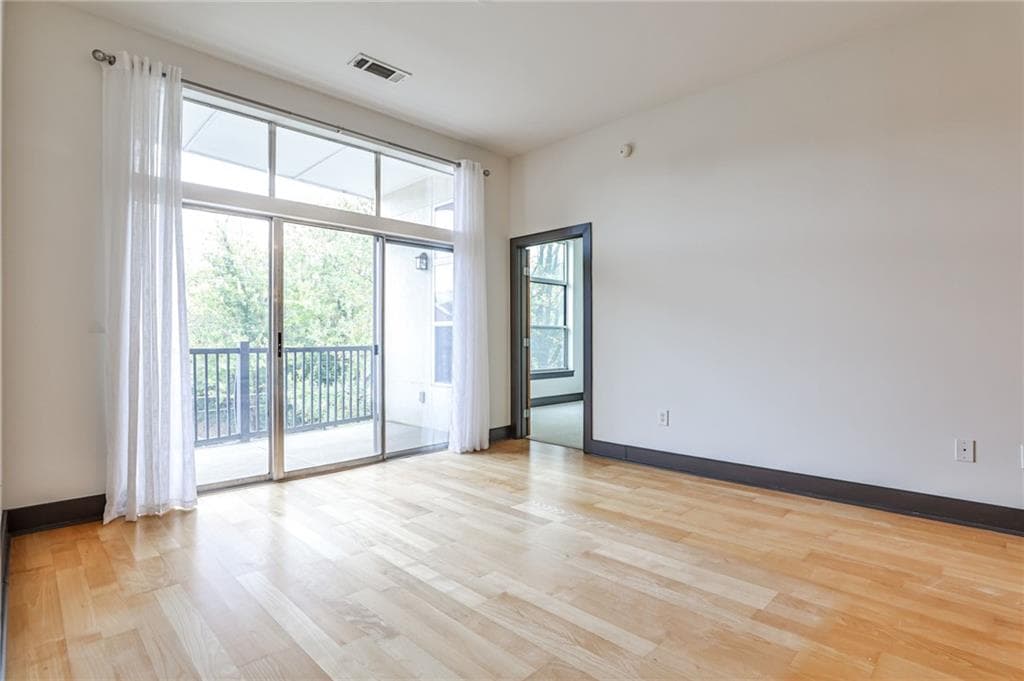 2 bedroom, 2 bathroom, 1,184 sq ft condominium sold at 2630 Talley Street 321, Decatur, GA 30030