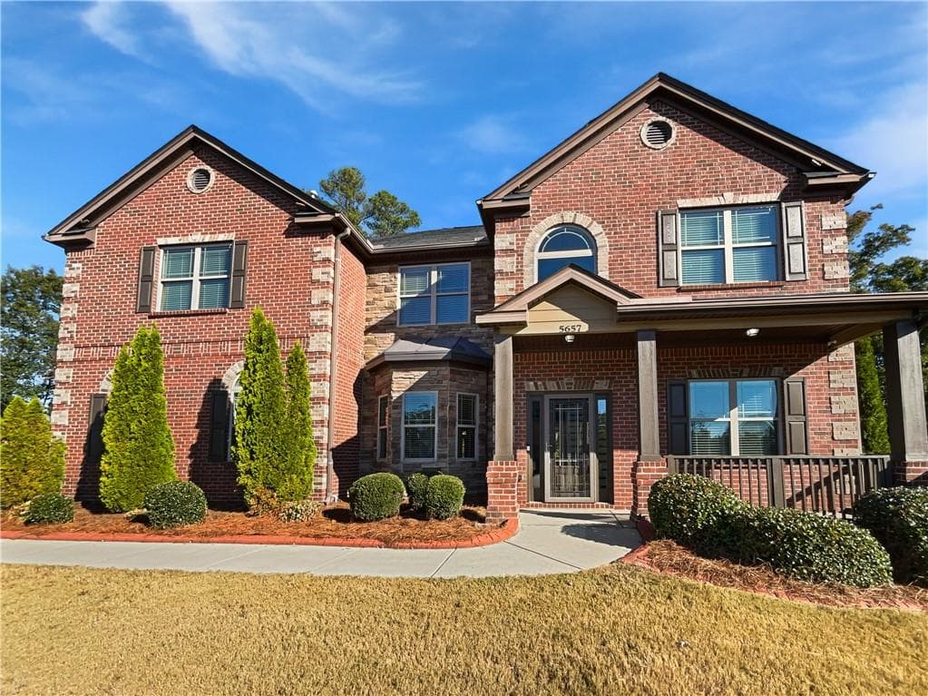 5 bedroom, 4 bathroom, 4,675 sq ft single family residence sold at 5657 Casa Blanca Lane, Atlanta, GA 30331