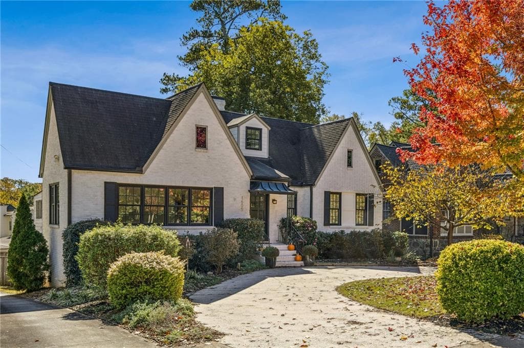 5 bedroom, 4 bathroom, 3,437 sq ft single family residence sold at 1605 Johnson Road, Atlanta, GA 30306