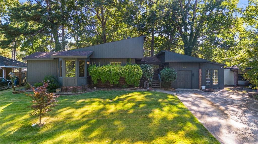 2028 Dewberry Lane, Atlanta, GA 30344 — most recent listing photo