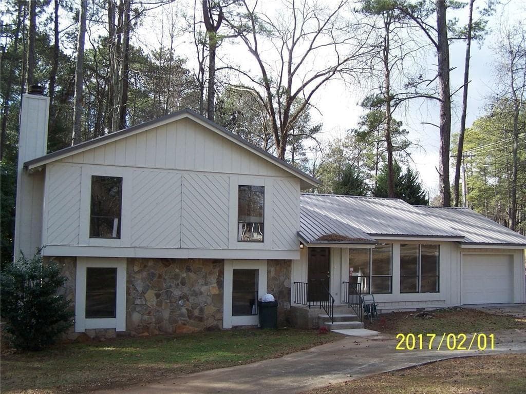 4 bedroom, 3 bathroom, 1,656 sq ft single family residence sold at 3447 Stonewall Drive, Kennesaw, GA 30152