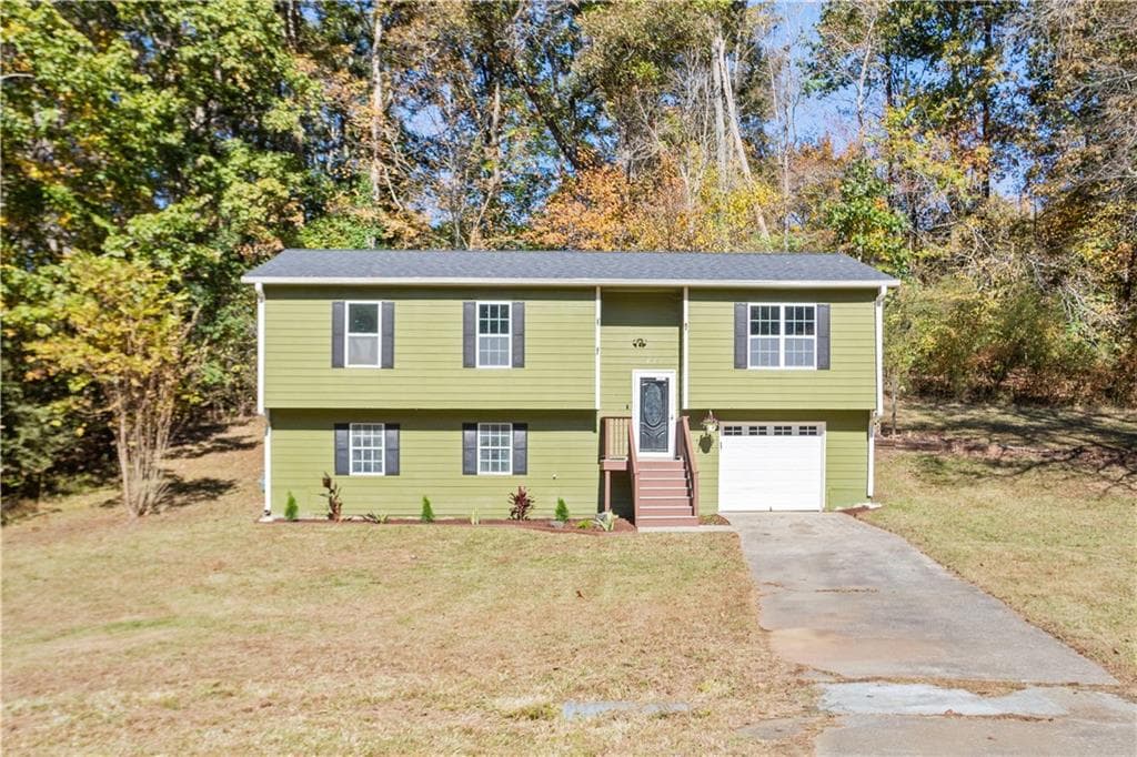 3 bedroom, 1 bathroom, 1,435 sq ft single family residence sold at 431 PILGRIM Lane, Powder Springs, GA 30127