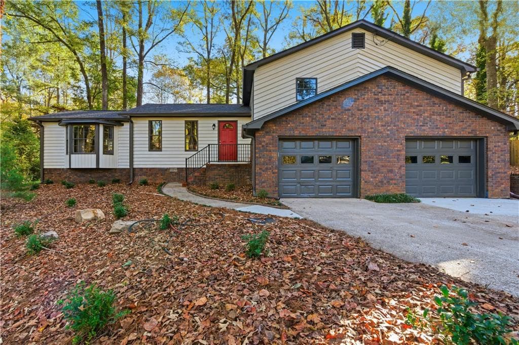 3 bedroom, 2 bathroom, 1,836 sq ft single family residence sold at 235 Sabrina Court, Woodstock, GA 30188