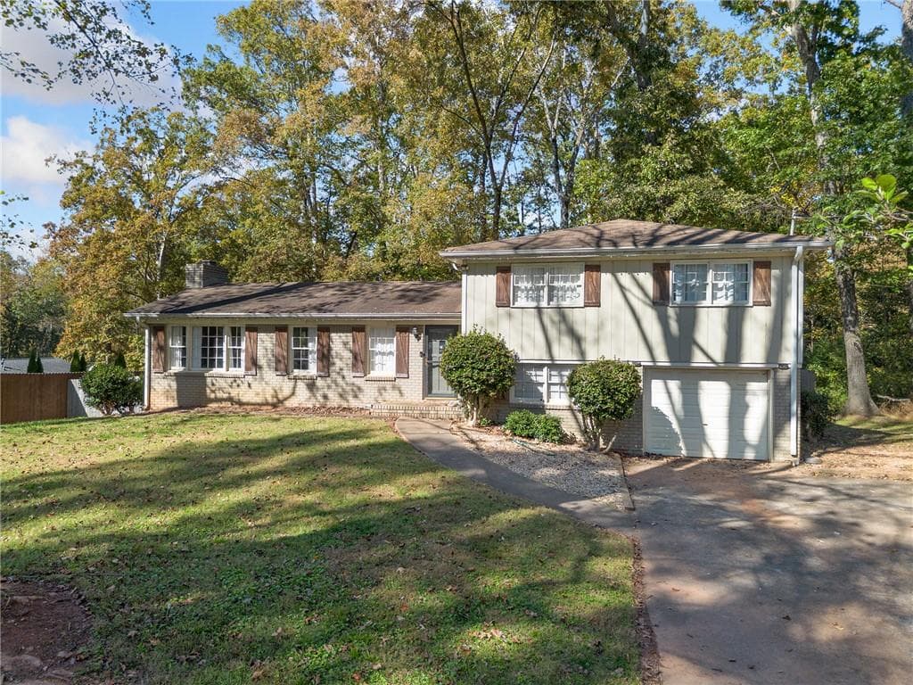 5543 Forest Drive, Acworth, GA 30102 — most recent listing photo