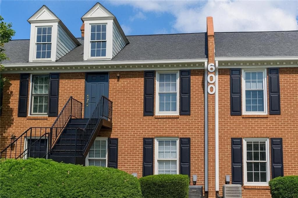 1166 Booth Road 610, Marietta, GA 30008 — most recent listing photo