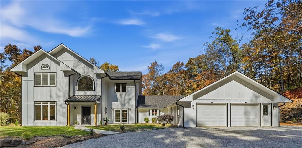 7 bedroom, 4 bathroom, 4,854 sq ft single family residence sold at 1799 Mountain Farm Road, Woodstock, GA 30188