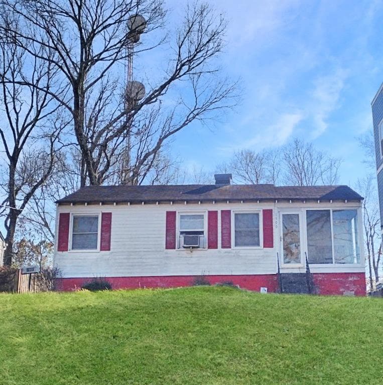3 bedroom, 1 bathroom, 824 sq ft single family residence sold at 1900 Francis Avenue, Atlanta, GA 30318