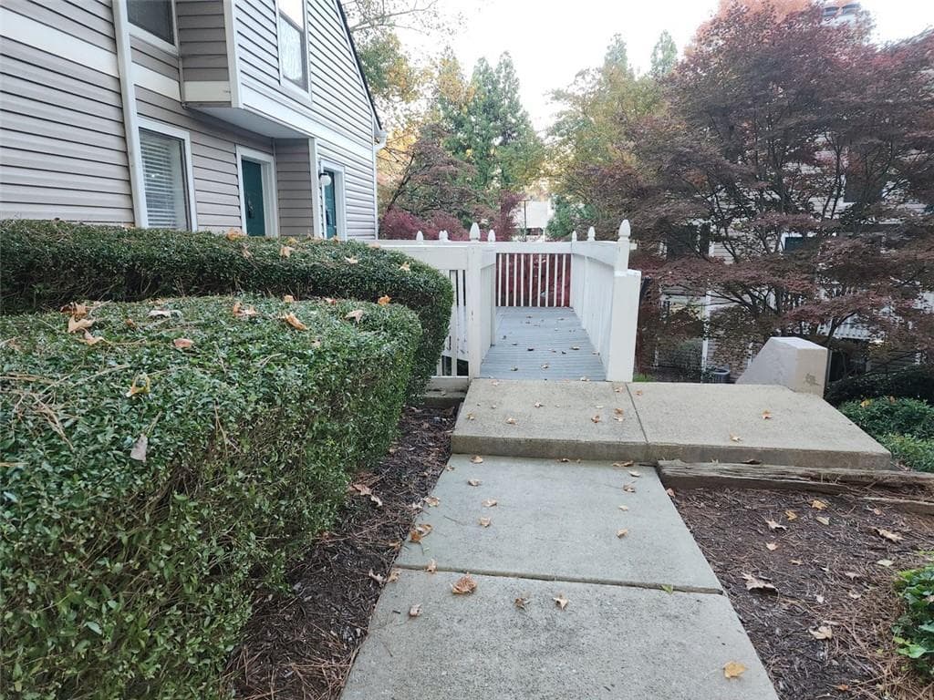 209 WYNNES RIDGE Circle, Marietta, GA 30067 — most recent listing photo