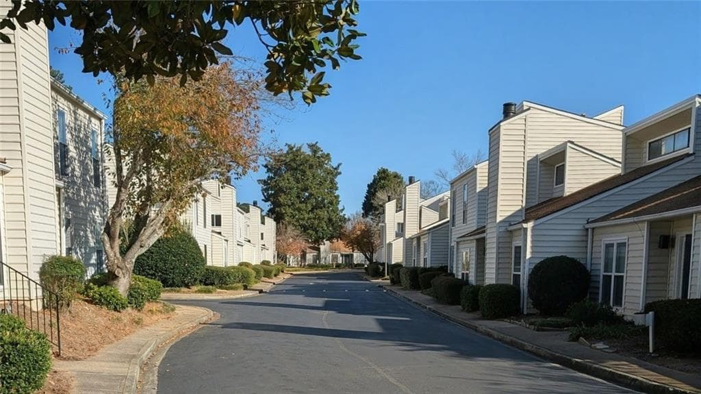 2 bedroom, 2 bathroom, 1,402 sq ft condominium sold at 688 Serramonte Drive, Marietta, GA 30068