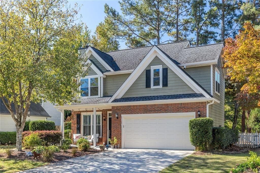 3 bedroom, 3 bathroom, 1,579 sq ft single family residence sold at 2511 Waterstone Way, Marietta, GA 30062