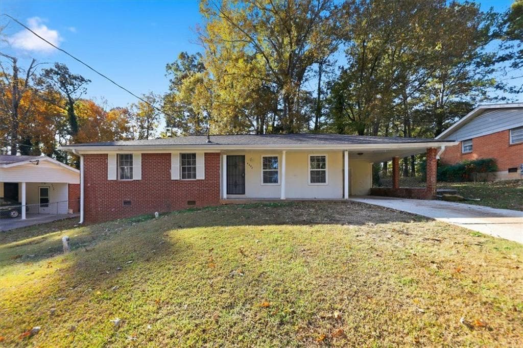 3 bedroom, 2 bathroom, 1,058 sq ft single family residence sold at 4442 CREEK VALLEY Court, Atlanta, GA 30331