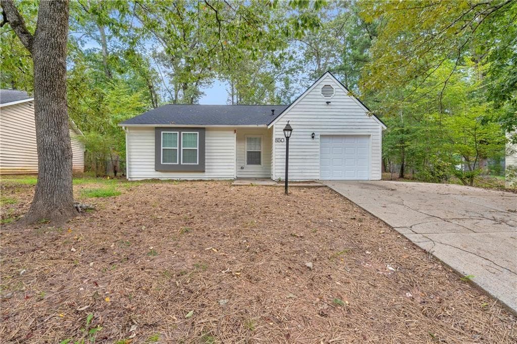 850 Greenhedge Drive, Stone Mountain, GA 30088 — most recent listing photo