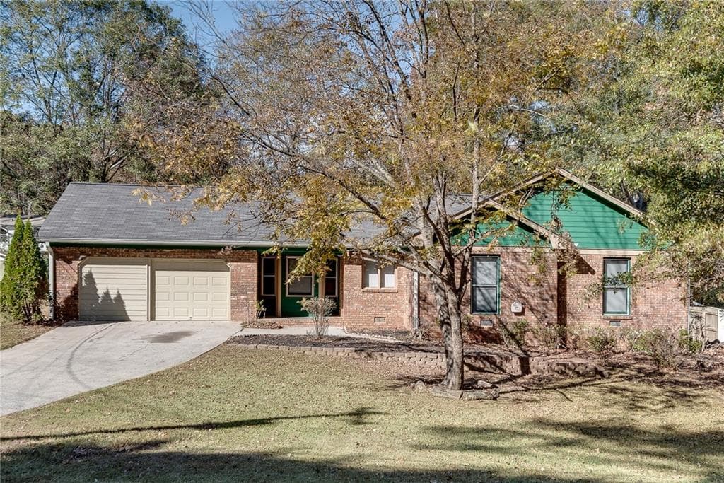 3 bedroom, 2 bathroom, 1,485 sq ft single family residence sold at 2021 N Oak Drive, Lawrenceville, GA 30044