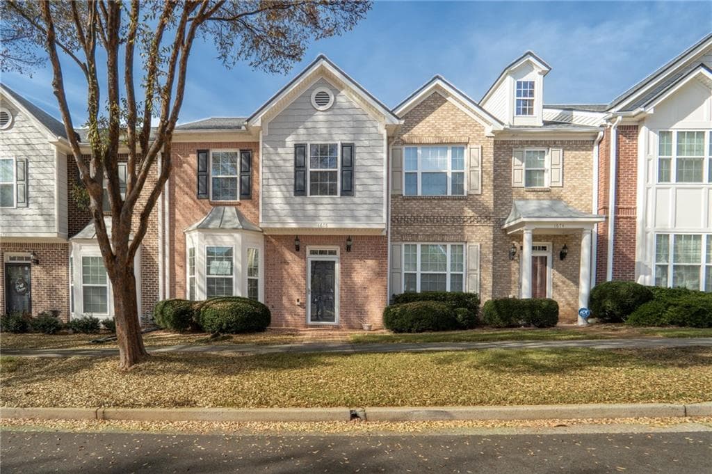 3 bedroom, 3 bathroom, 1,708 sq ft townhouse sold at 1676 Perserverence Hill Circle, Kennesaw, GA 30152