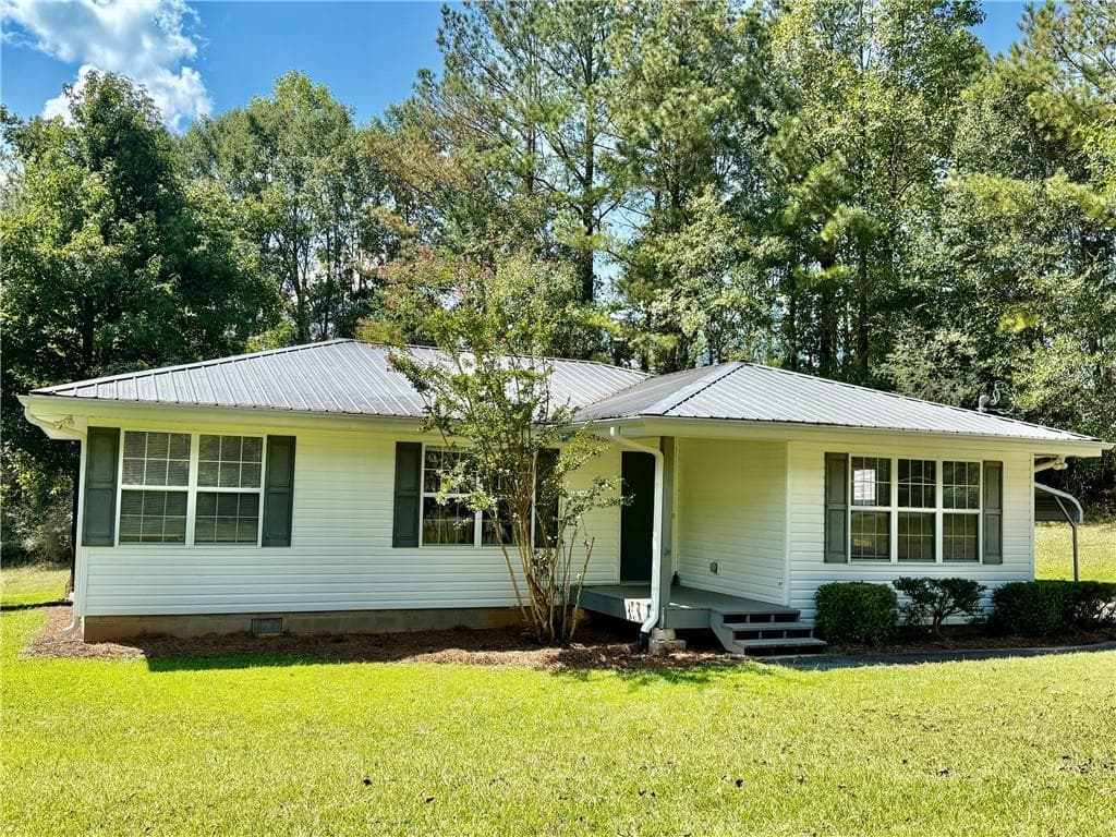 3 bedroom, 2 bathroom, 1,260 sq ft single family residence sold at 7545 Whitmire Road, Cumming, GA 30028