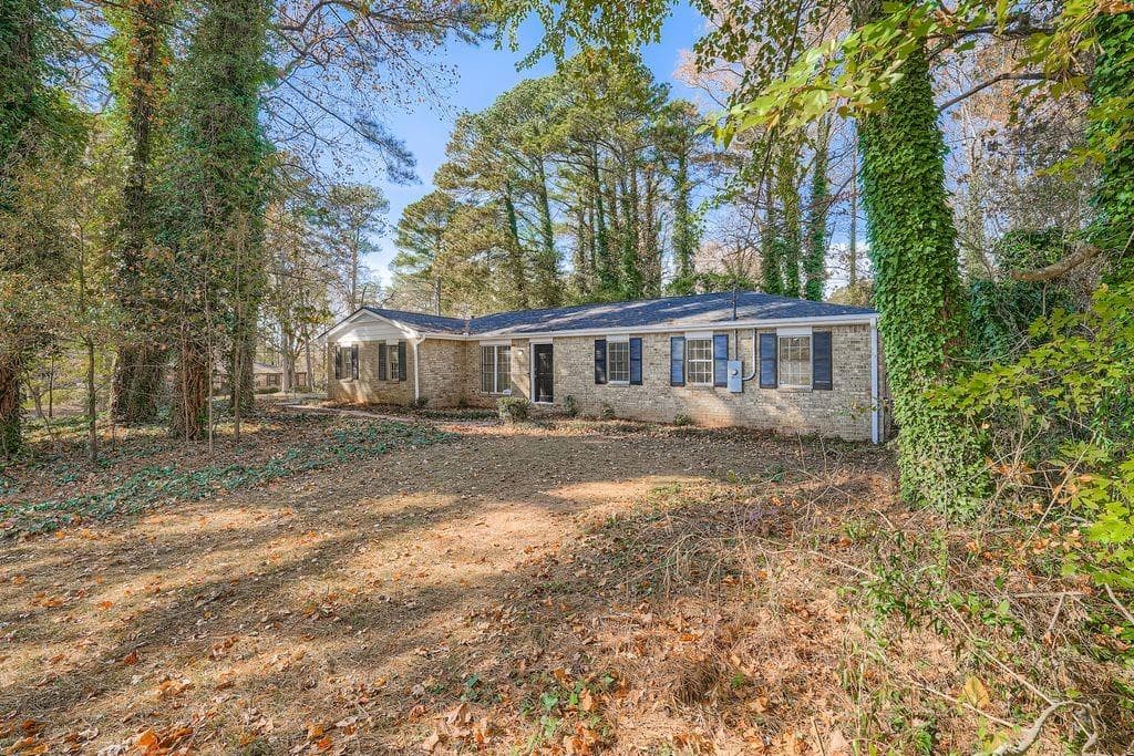 3 bedroom, 2 bathroom, 1,468 sq ft single family residence sold at 1453 Allison Court, Lawrenceville, GA 30043
