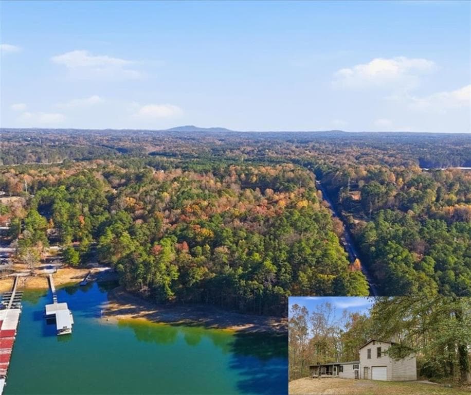 4 bedroom, 3 bathroom, 2,352 sq ft single family residence sold at 5186 W Holiday Court, Acworth, GA 30102