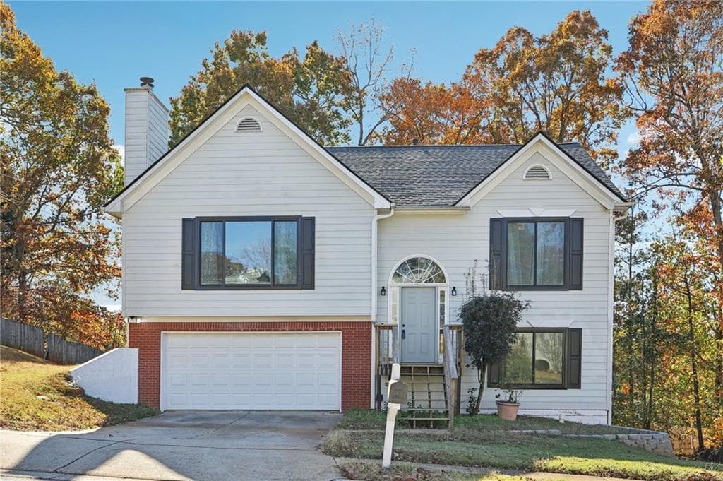 3 bedroom, 3 bathroom, 1,662 sq ft single family residence sold at 941 Garden Oak Court, Lawrenceville, GA 30043