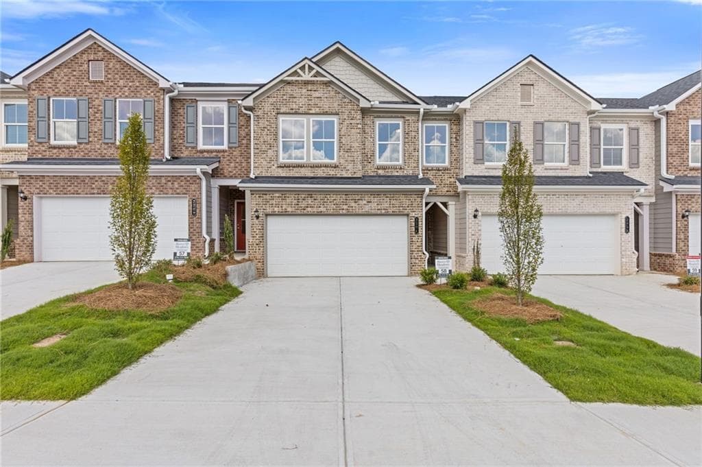 3 bedroom, 3 bathroom, 1,836 sq ft townhouse sold at 2204 Chant Street, Dacula, GA 30019
