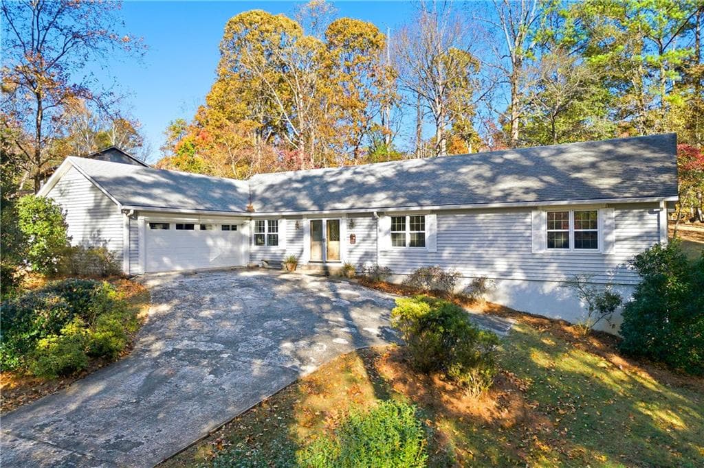 3 bedroom, 2 bathroom, 1,904 sq ft single family residence sold at 1046 Wedgefield Drive, Marietta, GA 30064