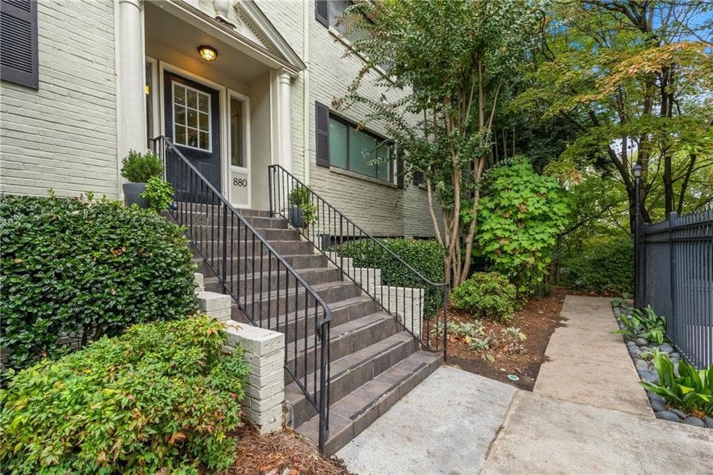880 Glendale Terrace 9, Atlanta, GA 30308 — most recent listing photo