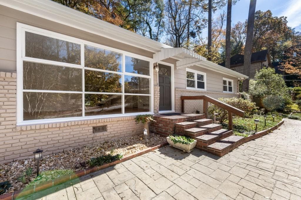 4 bedroom, 3 bathroom, 1,884 sq ft single family residence sold at 3143 Merrick Drive, Atlanta, GA 30324