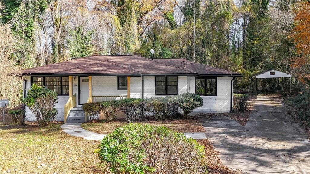 3 bedroom, 2 bathroom, 1,500 sq ft single family residence for sale at 1944 Wells Drive, Atlanta, GA 30311