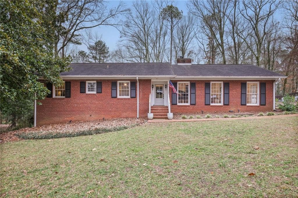 4 bedroom, 2 bathroom, 2,018 sq ft single family residence sold at 827 Hickory Drive, Marietta, GA 30064