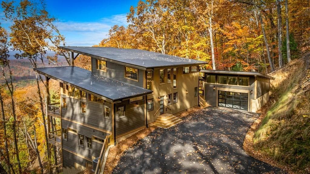 225 Grand Vista, Blue Ridge, GA 30513 — most recent listing photo