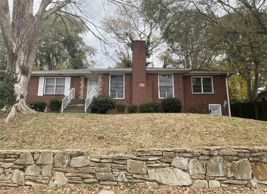 3 bedroom, 2 bathroom, 1,279 sq ft single family residence sold at 228 Napoleon Drive, Atlanta, GA 30314