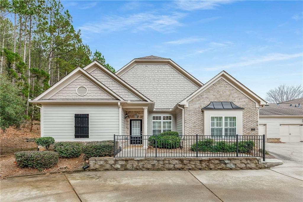 3 bedroom, 2 bathroom, 1,782 sq ft condominium sold at 109 Glens Drive, Woodstock, GA 30188