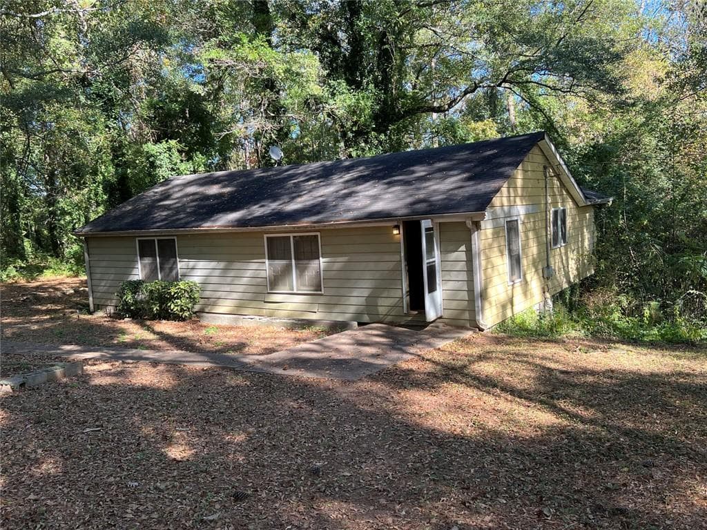 3 bedroom, 1 bathroom, 1,290 sq ft single family residence sold at 1844 County Line Road, Atlanta, GA 30331