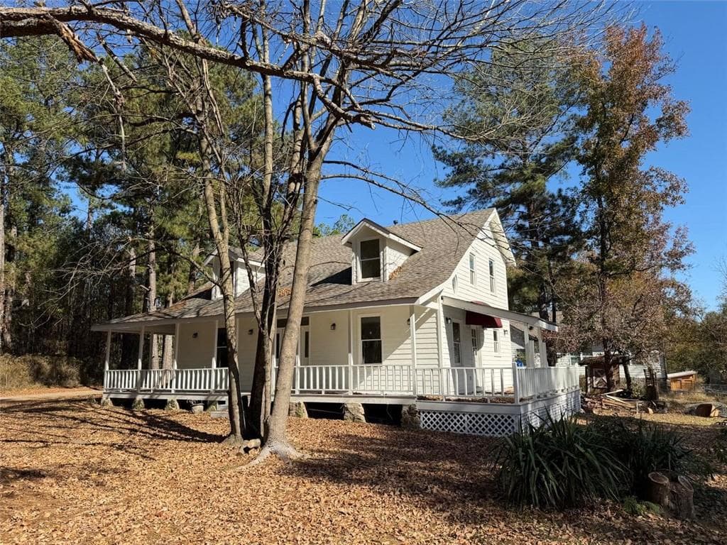 3 bedroom, 2 bathroom, 1,426 sq ft single family residence sold at 3931 VIRGINIA Avenue, Atlanta, GA 30360