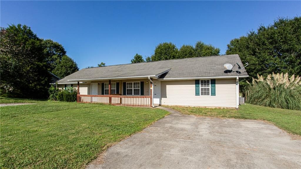 435 Baron Drive, Monroe, GA 30655 — most recent listing photo