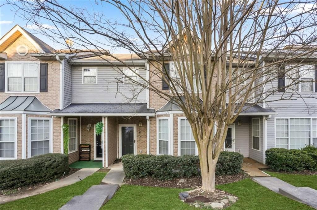 3 bedroom, 3 bathroom, 1,370 sq ft townhouse sold at 109 Odyssey, Conyers, GA 30012