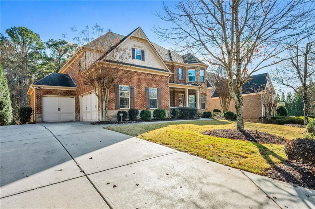 6 bedroom, 5 bathroom, 6,212 sq ft single family residence sold at 2572 Walden Estates Drive, Marietta, GA 30062