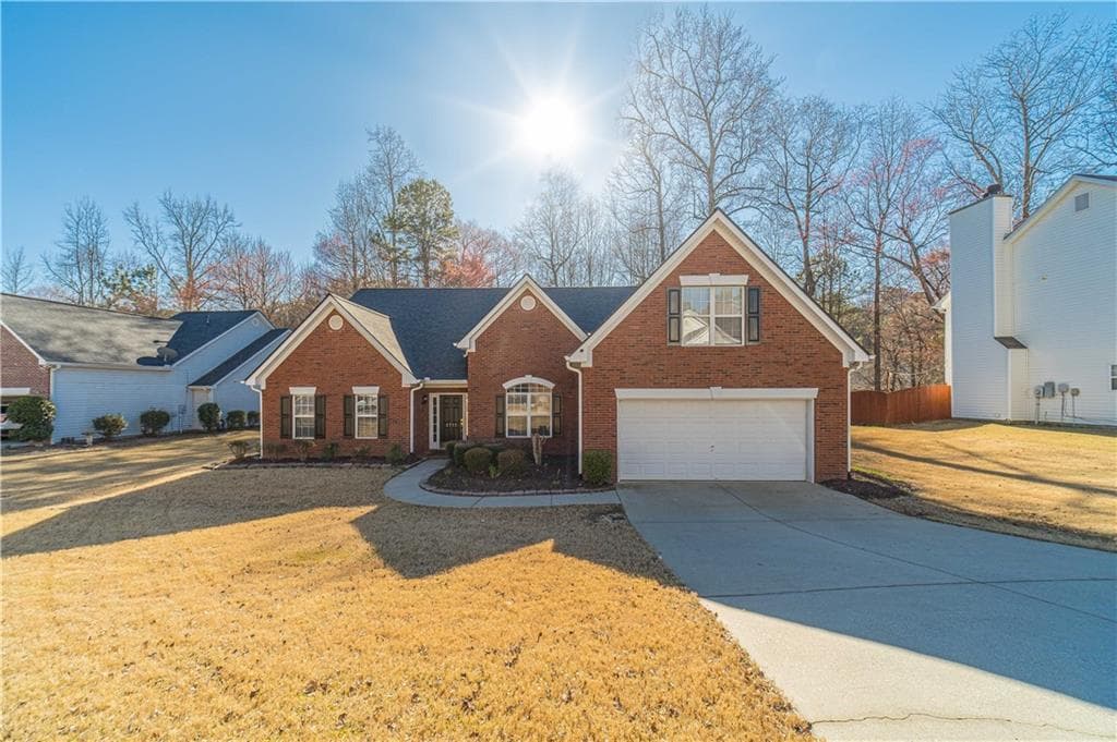 4 bedroom, 2 bathroom, 2,700 sq ft single family residence sold at 2717 Links Overlook Drive, Dacula, GA 30019