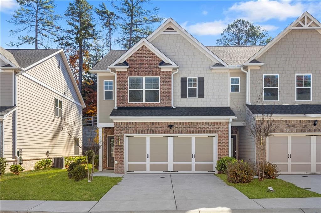 3 bedroom, 3 bathroom, 1,844 sq ft townhouse sold at 6830 Cedar Glen Road, Atlanta, GA 30360